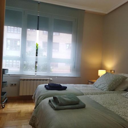 Centrico Apartamento Oviedo Parking Y Wifi Gratuitos Admite Mascotas エクステリア 写真